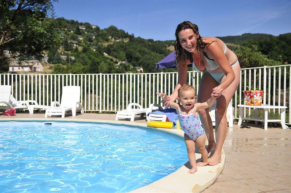 Residence Goelia Les Gorges De La Truyere アントエギュ・シュル・トリュイエール エクステリア 写真