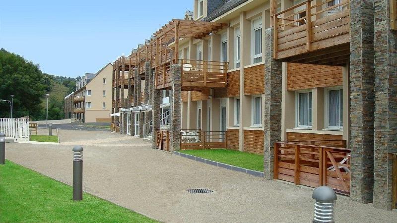 Residence Goelia Les Gorges De La Truyere アントエギュ・シュル・トリュイエール エクステリア 写真
